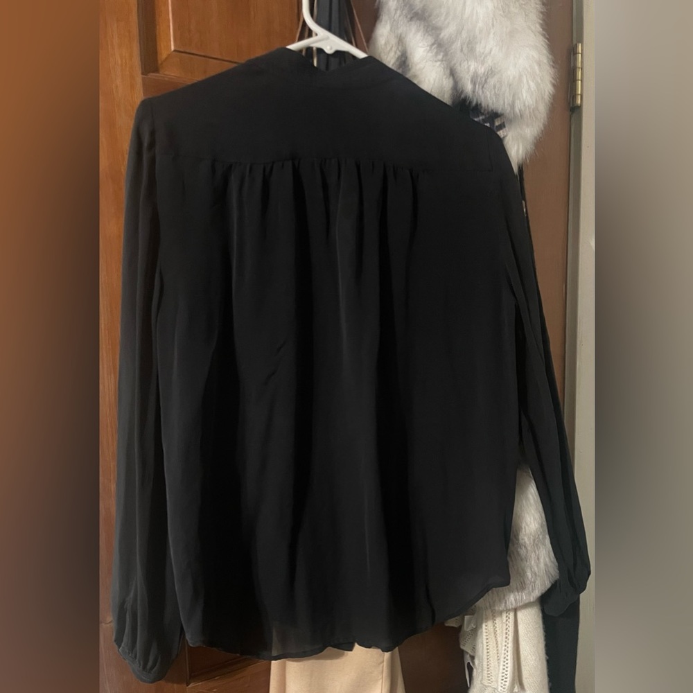 L'AGENCE Black Long-Sleeve Semi Sheer 100% Silk Blouse 🖤 - Picture 2 of 5